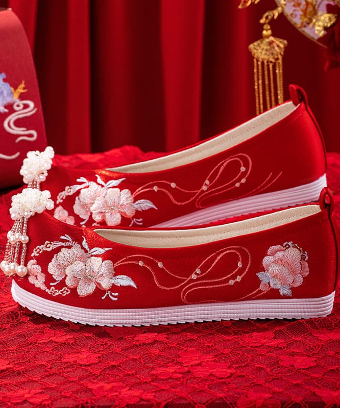 Belles chaussures plates de mariage pour femmes en tissu de coton brodé rouge