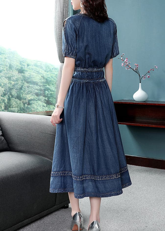 Lässiges blaues V-Ausschnitt Patchwork Baumwoll-Denim Plissee Cinch Kleid Kurzarm