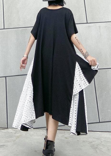 Robe en coton noir asymétrique à col rond