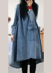 Robe en jean bleu grande taille à col en U et ourlet large