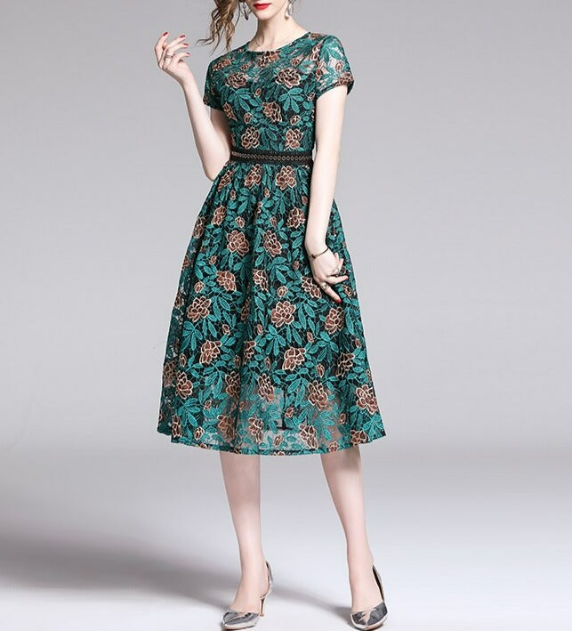 Women Embroidery Vintage Elegant Lace O-Neck Midi Dress