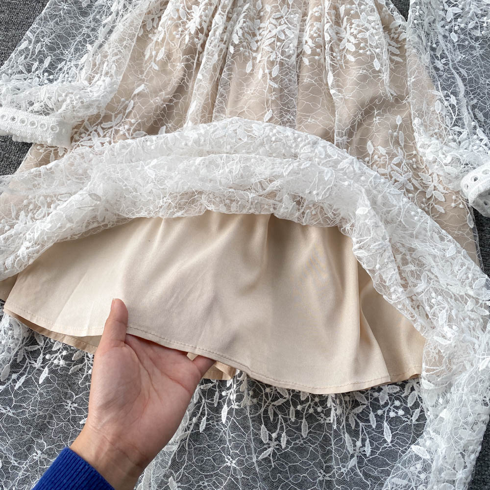 Robe longue élégante en maille de dentelle brodée pour femmes 