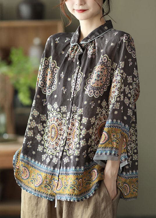 Einfaches Langarm-Top mit Patchwork-Print für den Herbst in Kaffee