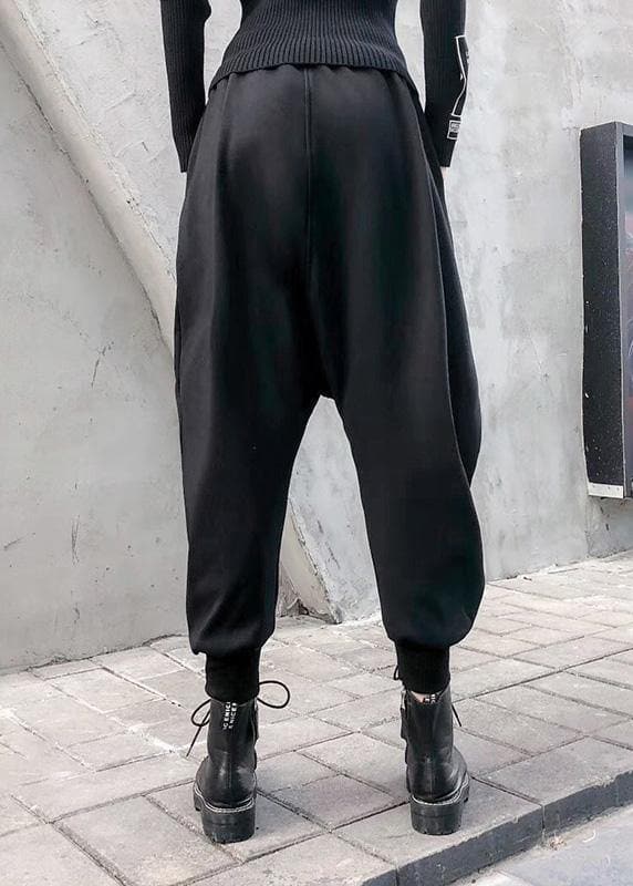 Pantalon à grandes poches avec fermeture éclair noire de style garde-robe