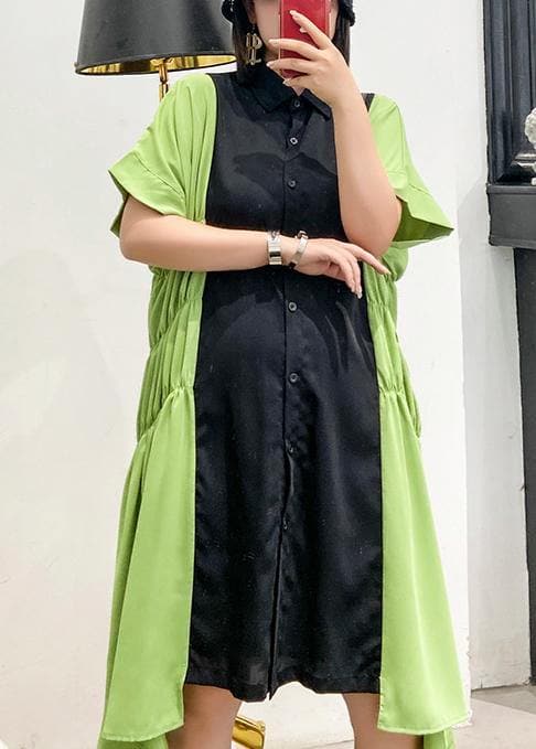 Robe à revers unique avec motif patchwork noir et vert