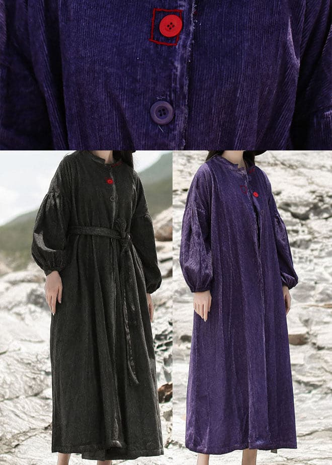 Robe en velours côtelé à poches brodées violettes pour femmes