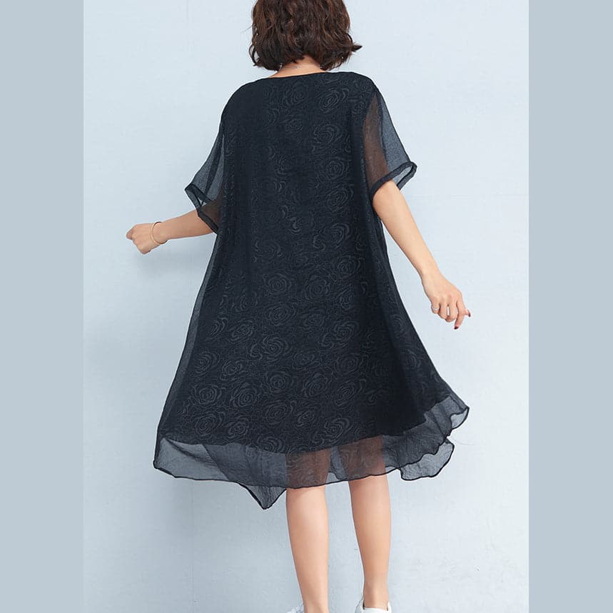 Robe ample en mousseline de soie à fleurs noires au genou, vêtements de voyage surdimensionnés Robe élégante en mousseline de soie à manches courtes superposées