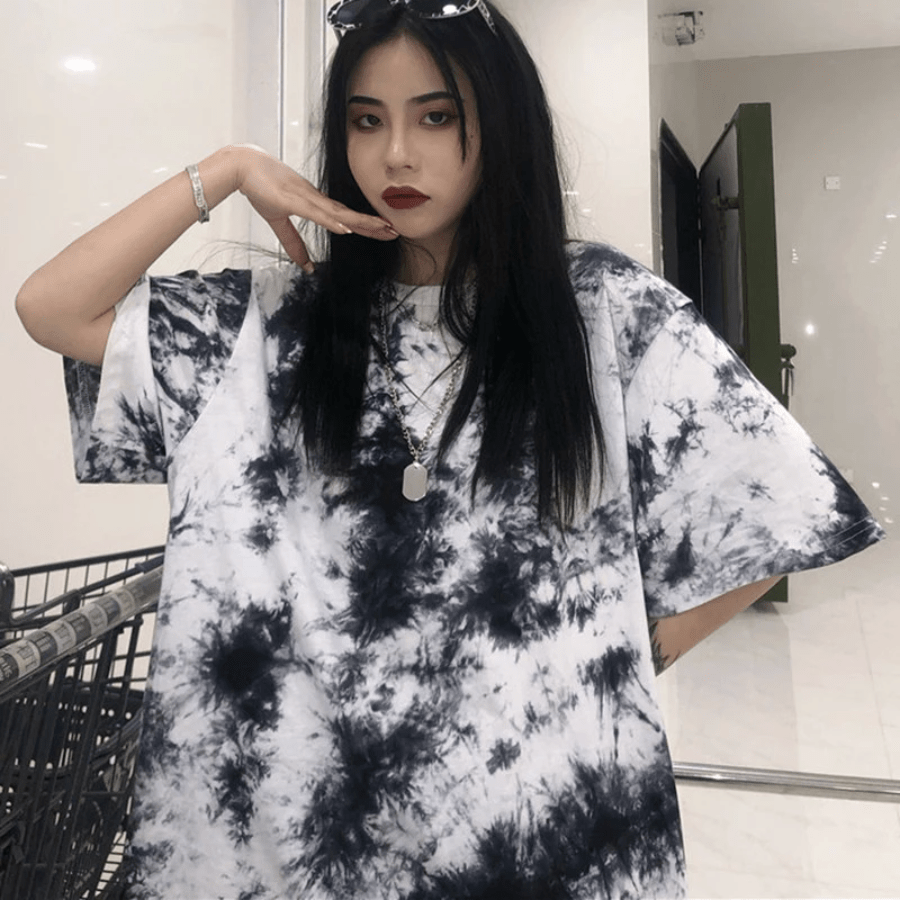 Black & White Oversized Tie Dye T-Shirt | Millennials