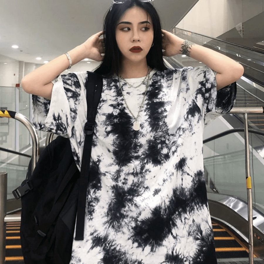 Black & White Oversized Tie Dye T-Shirt | Millennials