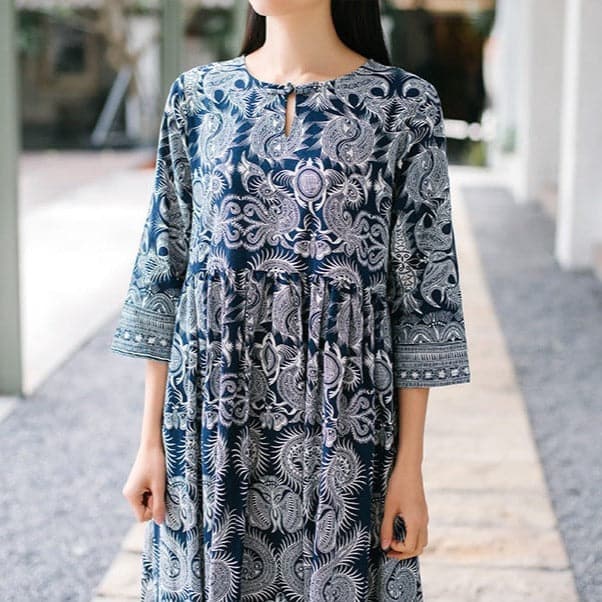 Robe en coton et lin à motifs de légendes chinoises