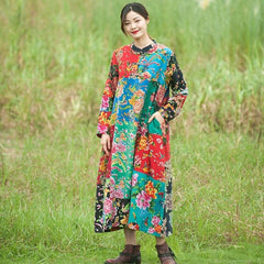 Chinesisches Kleid mit Blumen-Patchwork