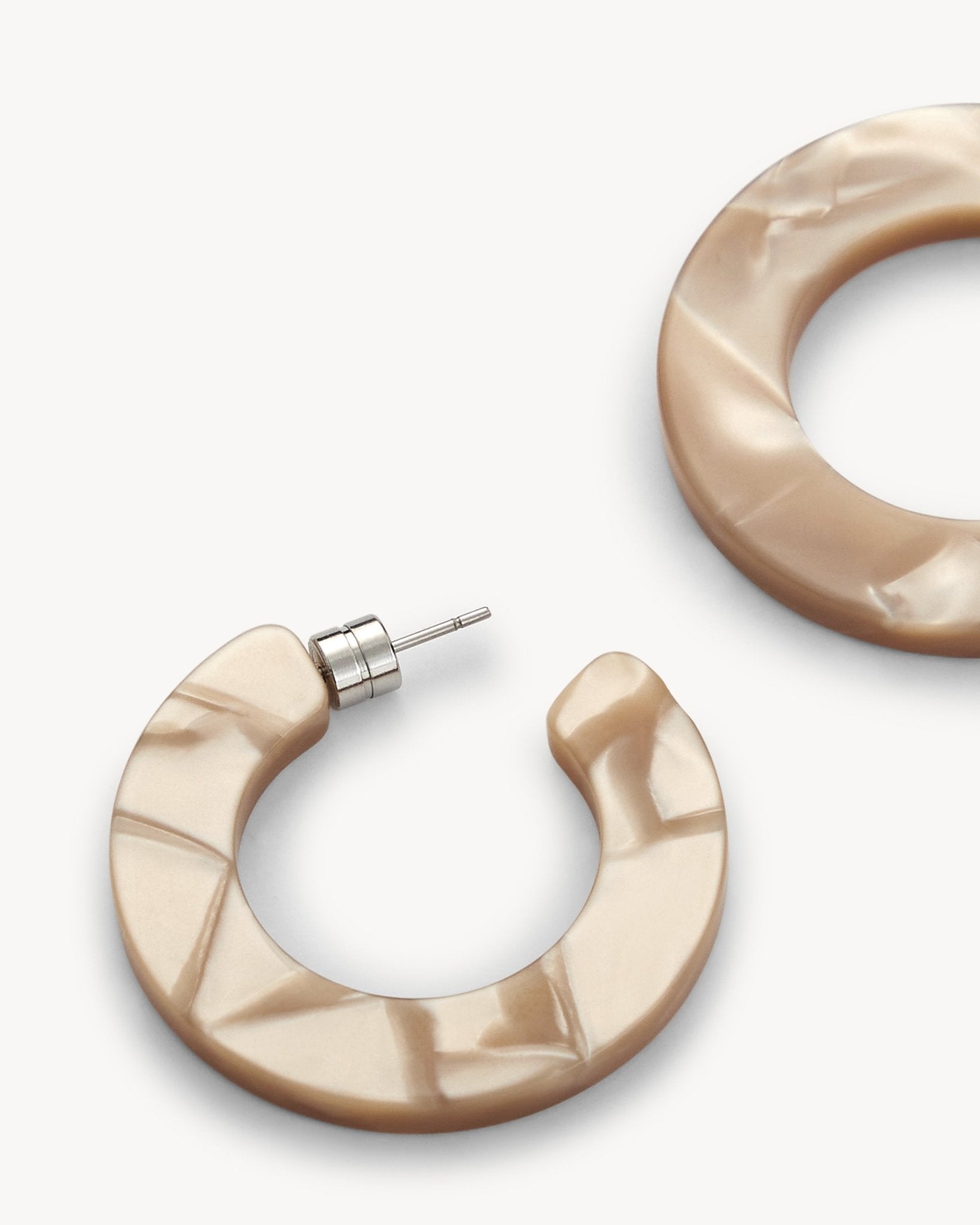 Kate Hoops in Sand Shell