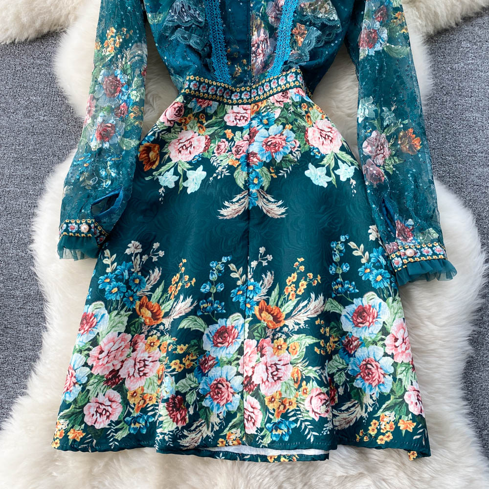 Robe en jacquard perlé avec coutures en dentelle française pour femme