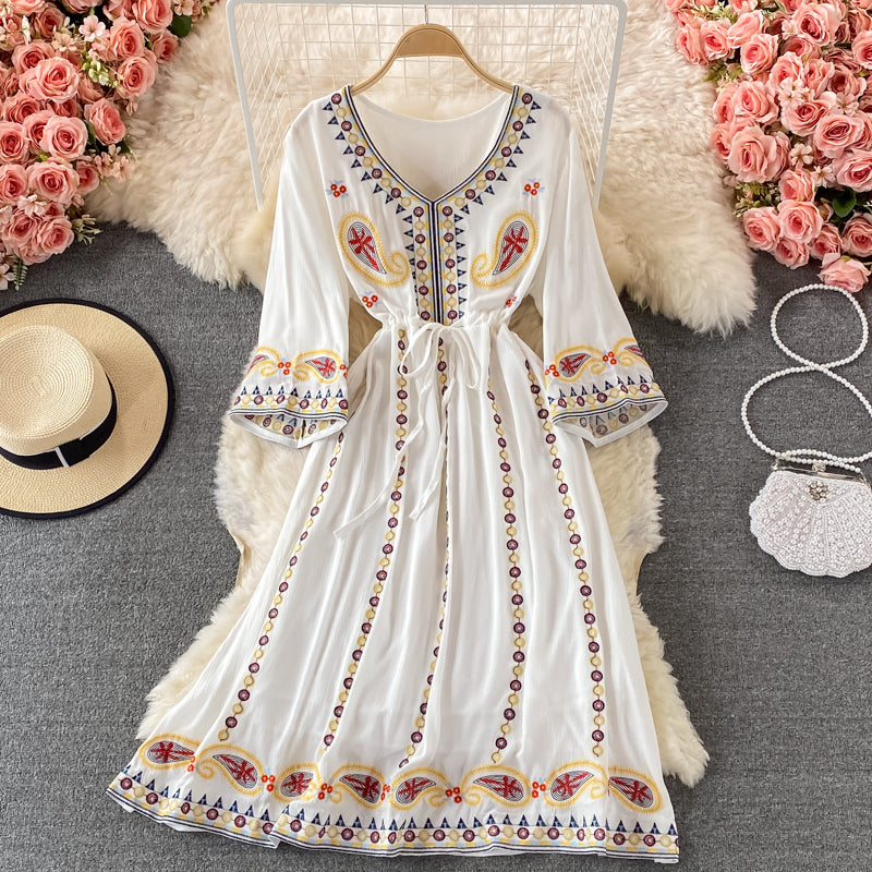 Women Vintage Embroidery Flower Mid-length A-line Dress