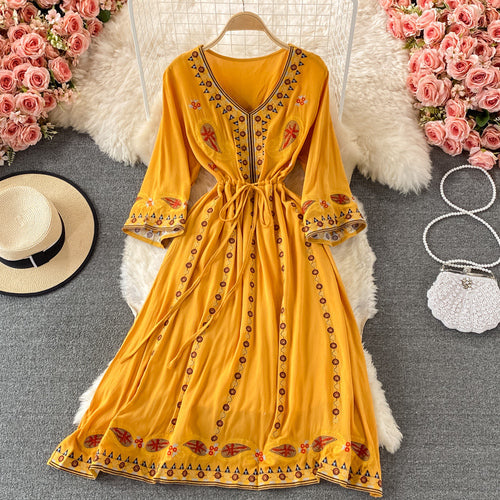 Women Vintage Embroidery Flower Mid-length A-line Dress